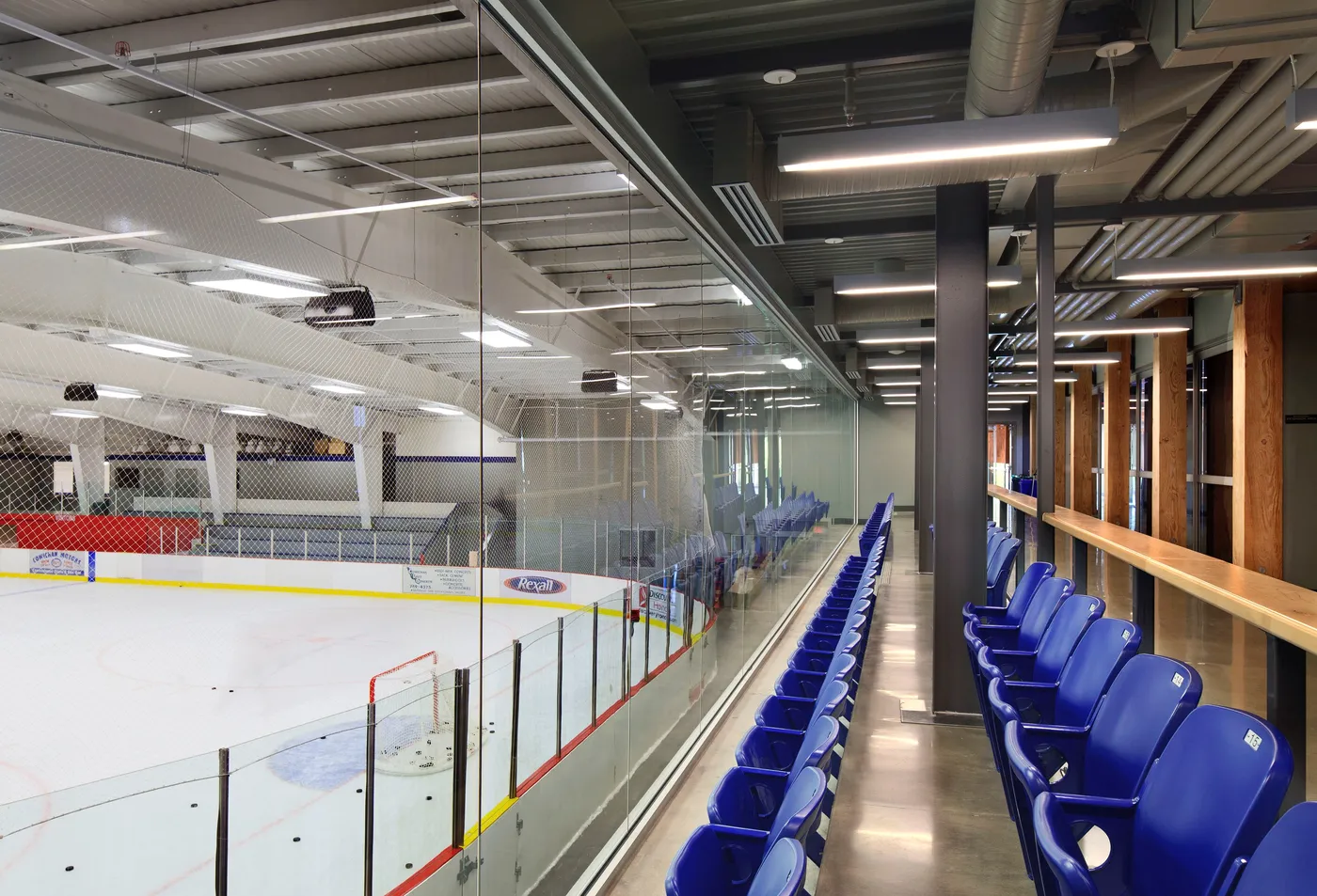 Cowichan Lake Sports Arena in Cowichan Valley, photo 1