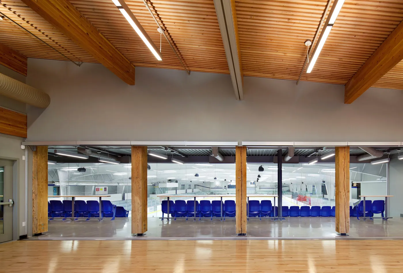 Cowichan Lake Sports Arena in Cowichan Valley, photo 10