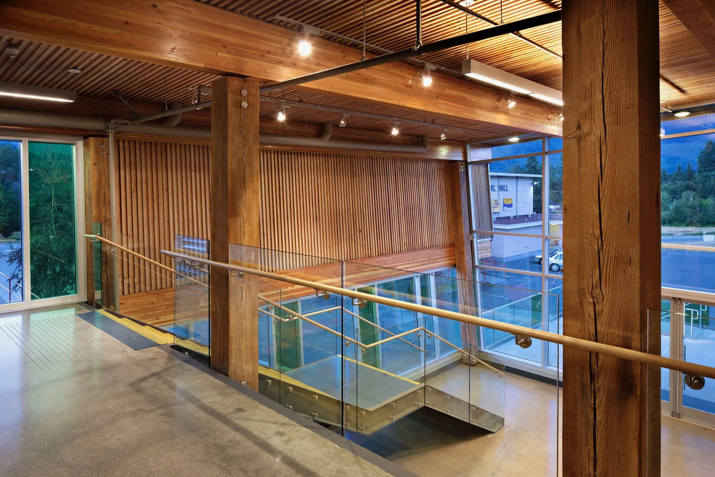 Cowichan Lake Sports Arena in Cowichan Valley, photo 12