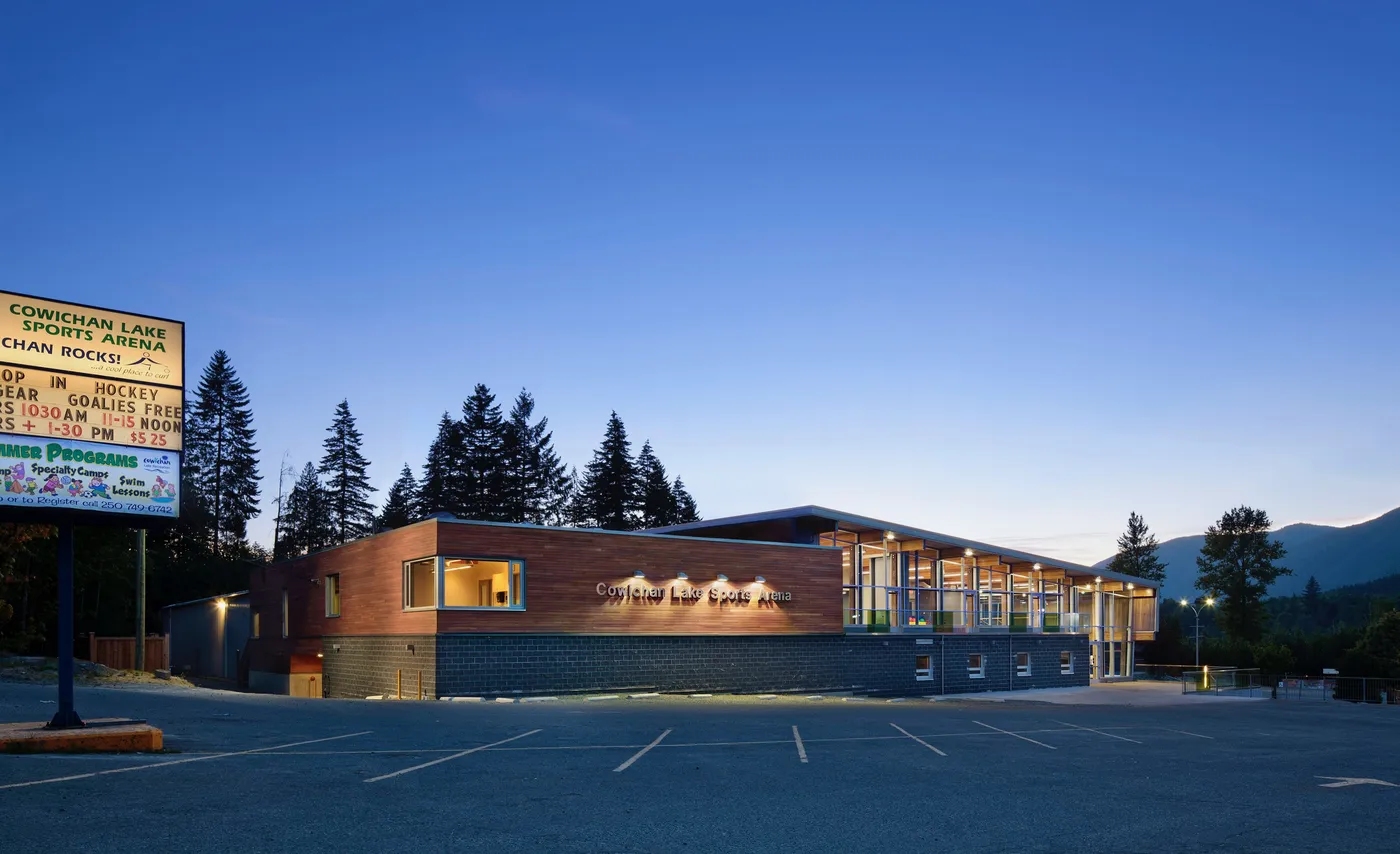Cowichan Lake Sports Arena in Cowichan Valley, photo 14