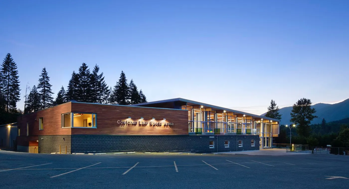 Cowichan Lake Sports Arena in Cowichan Valley, photo 16