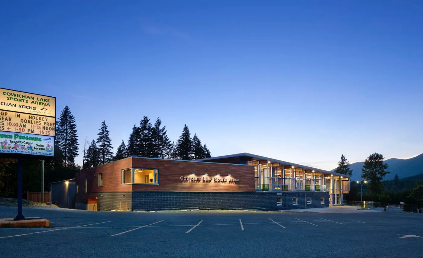 Cowichan Lake Sports Arena in Cowichan Valley, photo 17