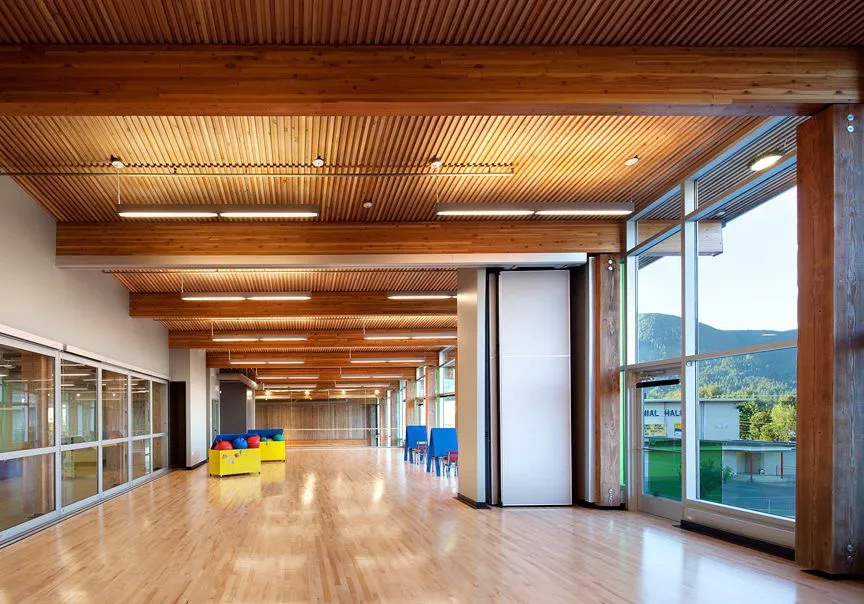 Cowichan Lake Sports Arena in Cowichan Valley, photo 31