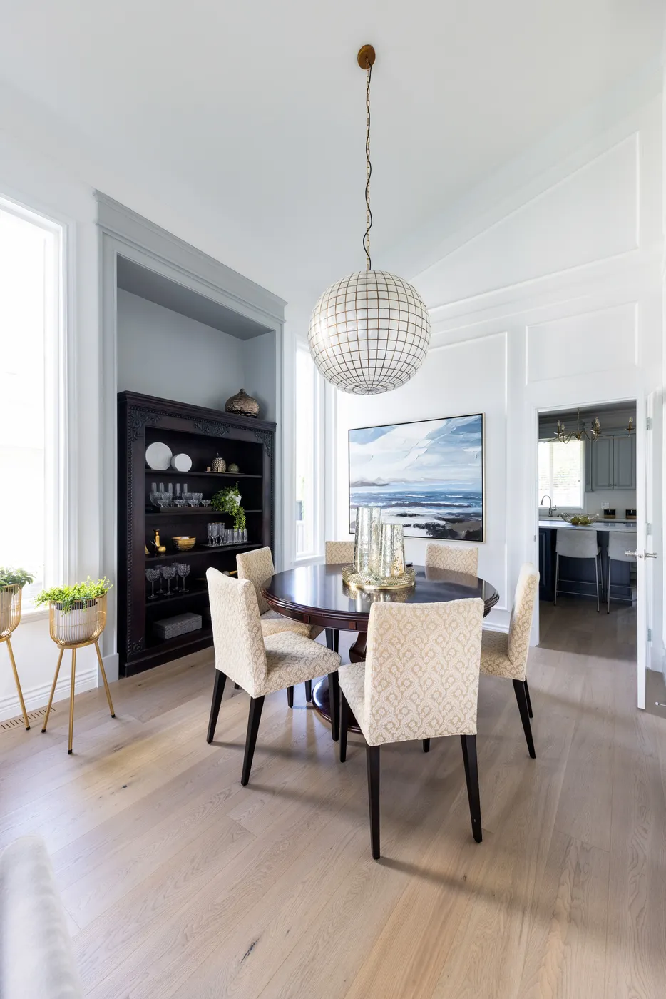 Parisian Elements in Surrey, photo 21