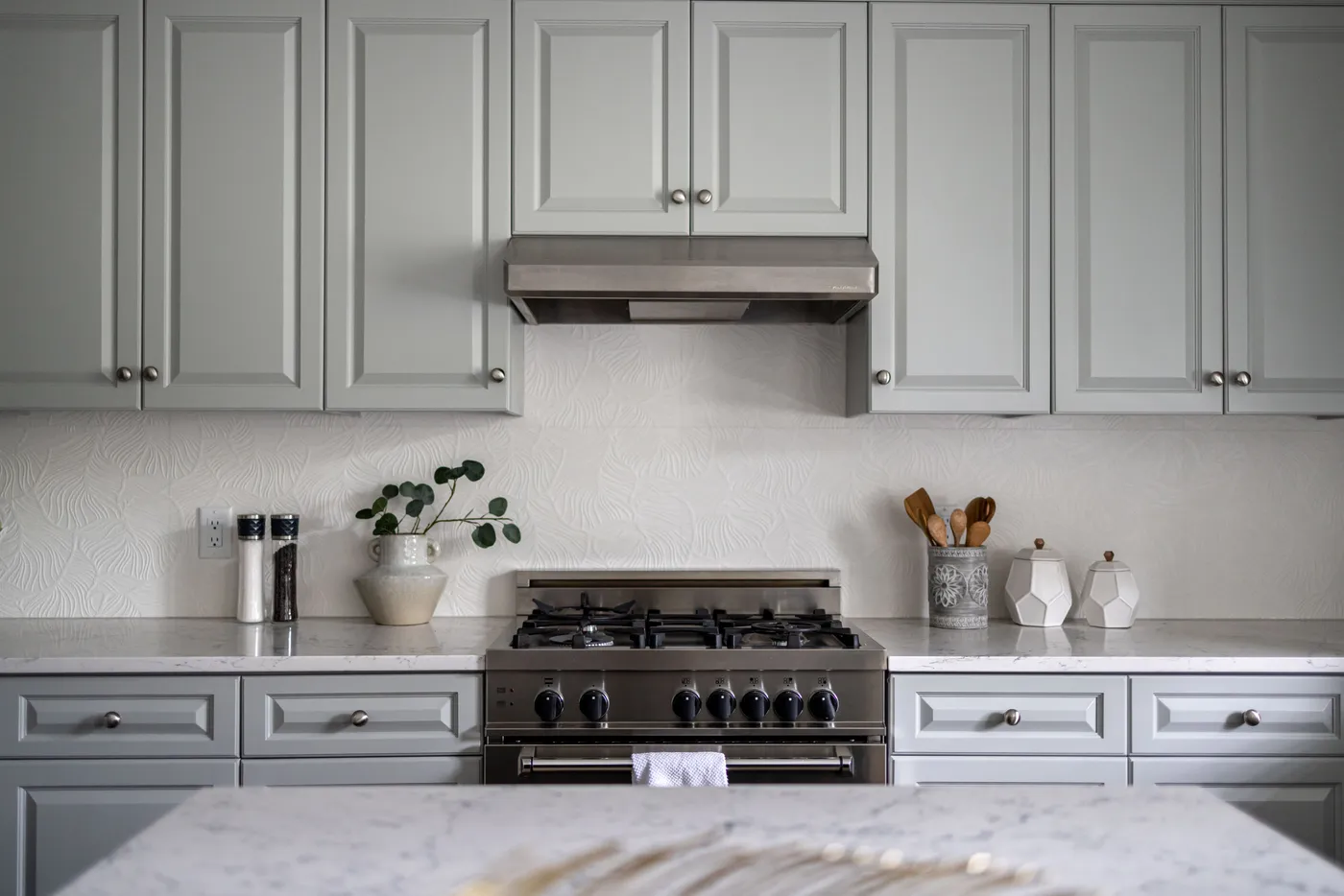 Parisian Elements in Surrey, photo 62