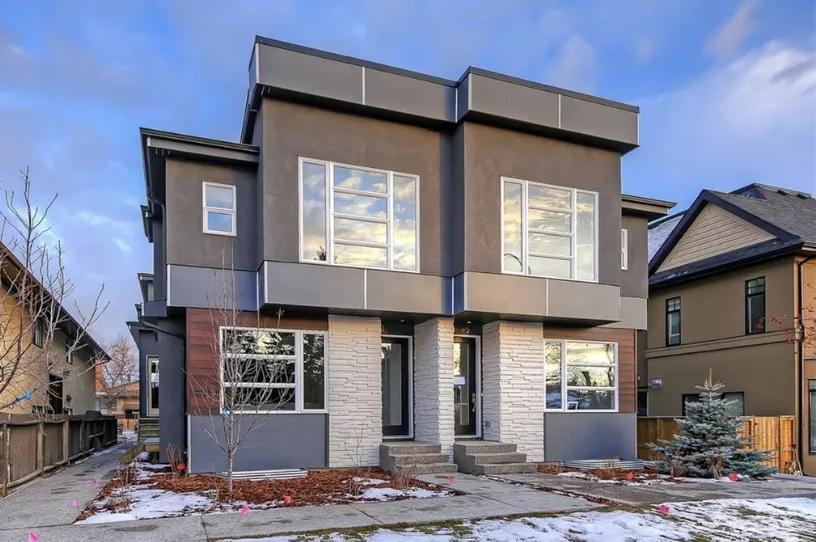 Richmond townhome multiplex exterior by Venture Pacific